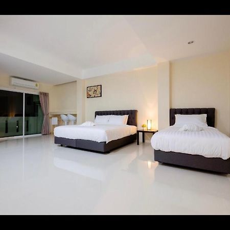 Wisdom Hotel Samut Songkhram Exterior photo