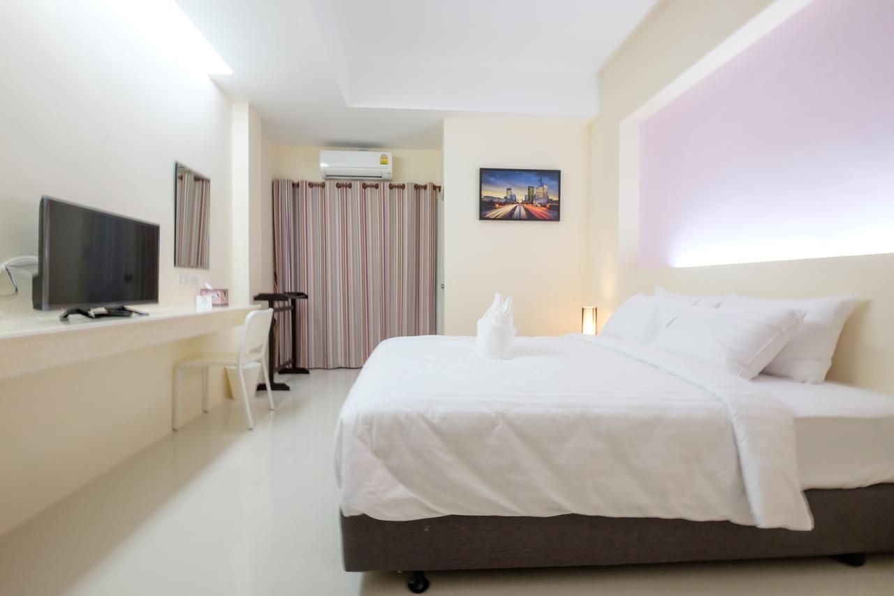 Wisdom Hotel Samut Songkhram Exterior photo